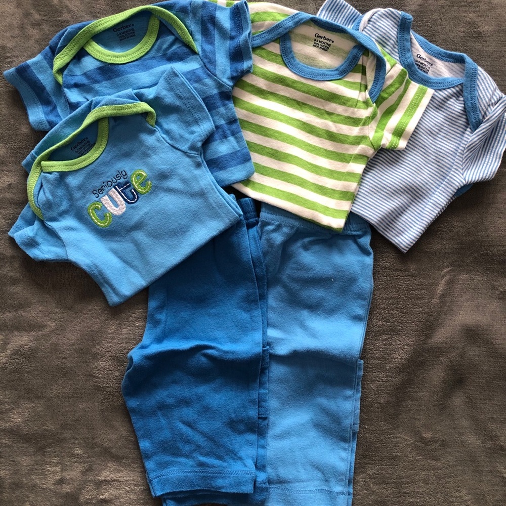 Blue and Green Newborn/0-3 Oufits